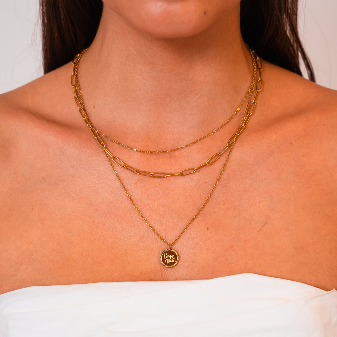 Geya Necklace