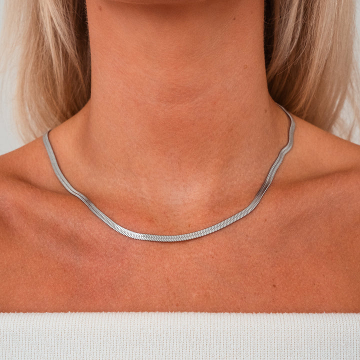 Milla Necklace